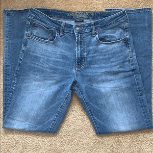 Women’s American Eagle jeans